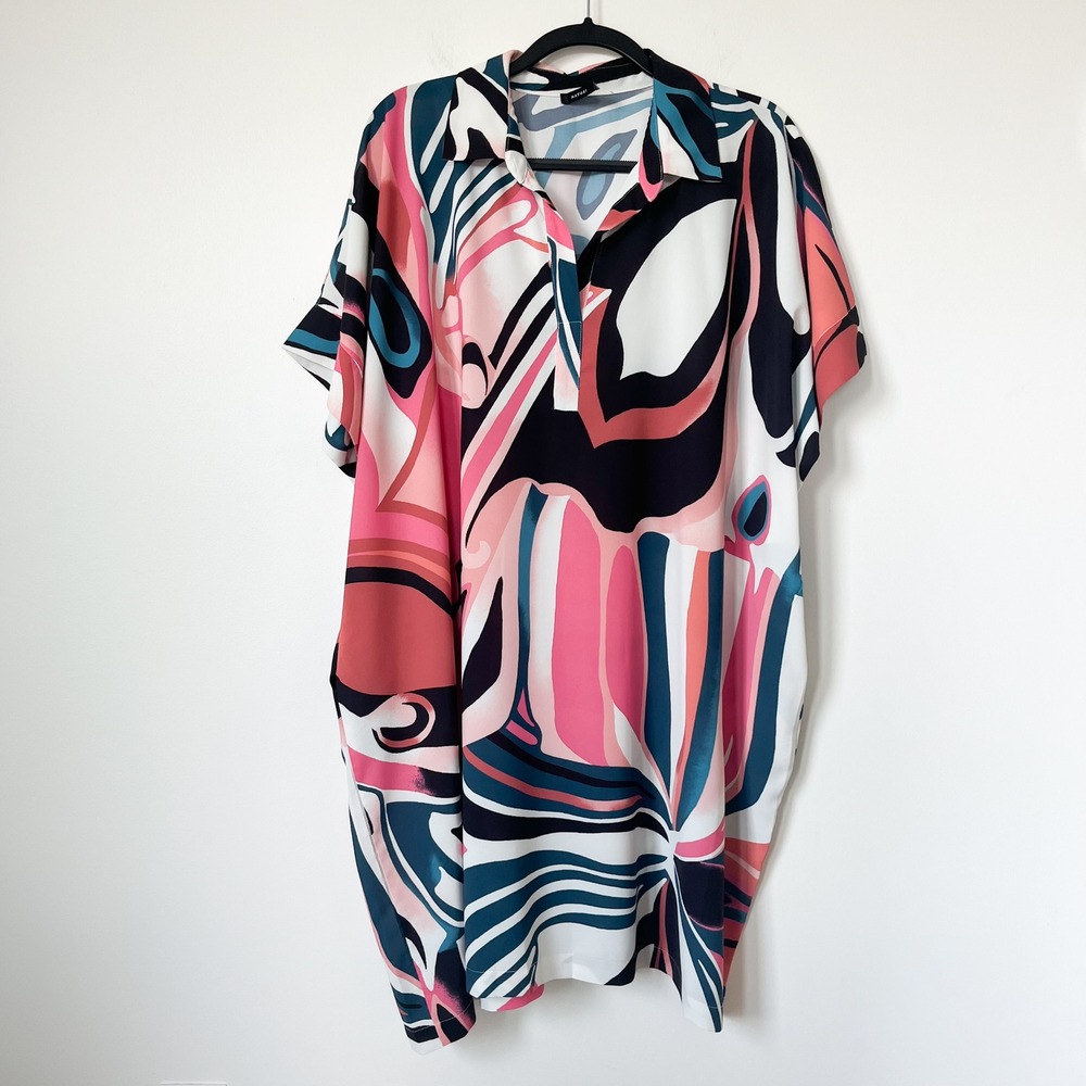 Natori Papillon Oversized Caftan Tunic Dress V Neck Medium Pockets Abstract Pink